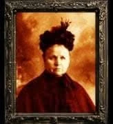 "Changing Portrait - Granny Boyle" Hanging Halloween Decoration