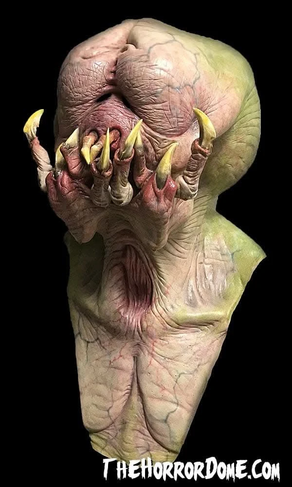 "Fanged Predator Elite" HD Studios Pro Mask - Image 2