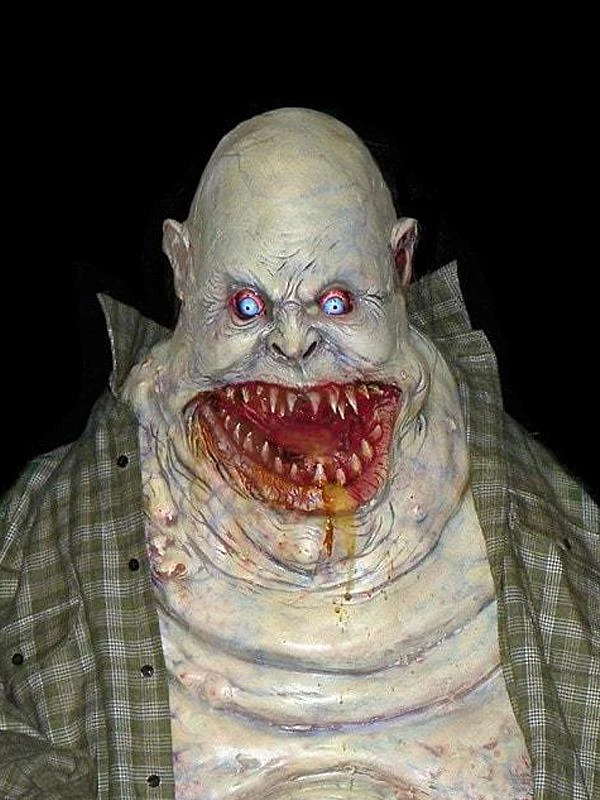 "The Infected Zombie" HD Studios Pro Costume - Image 2